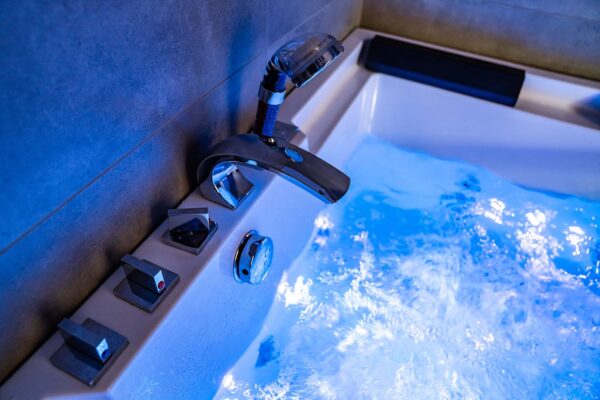 Domek Hot Tub. Jacuzzi, Sauna Chillout Kołobrzeg. Domek wakacyjny Kołobrzeg. Domek Charzyno